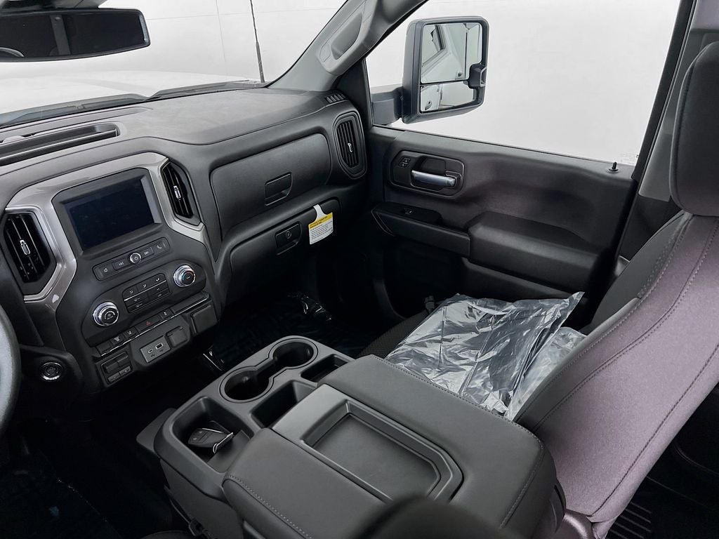 2025 GMC Sierra 2500HD Pro