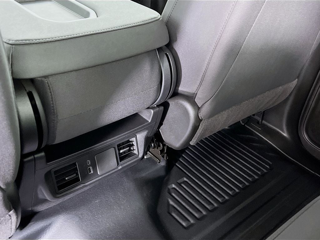 2025 GMC Sierra 2500HD Pro