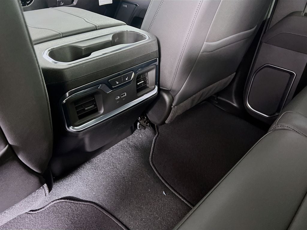 2025 GMC Sierra 2500HD SLT