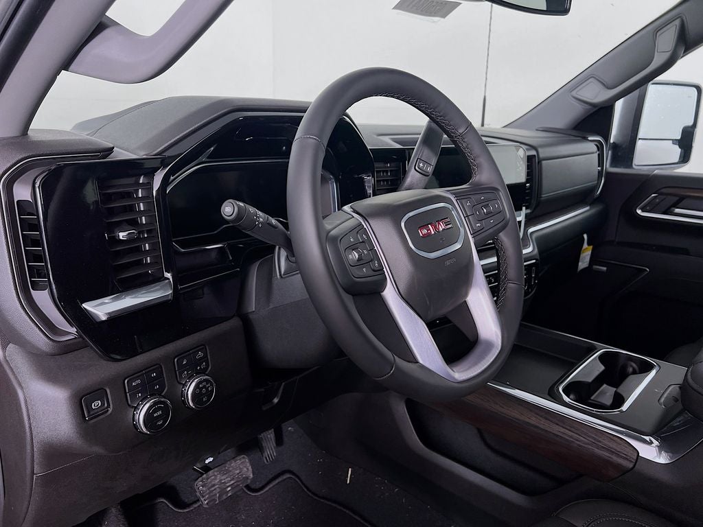 2025 GMC Sierra 2500HD SLT