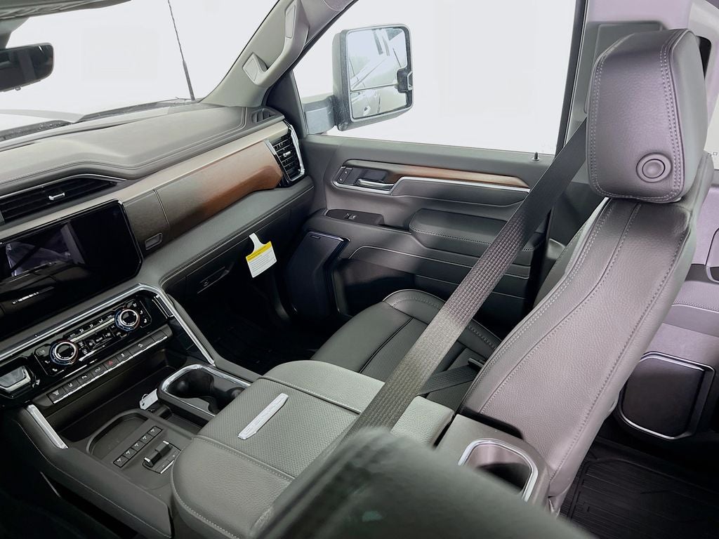 2026 GMC Sierra 2500HD Denali