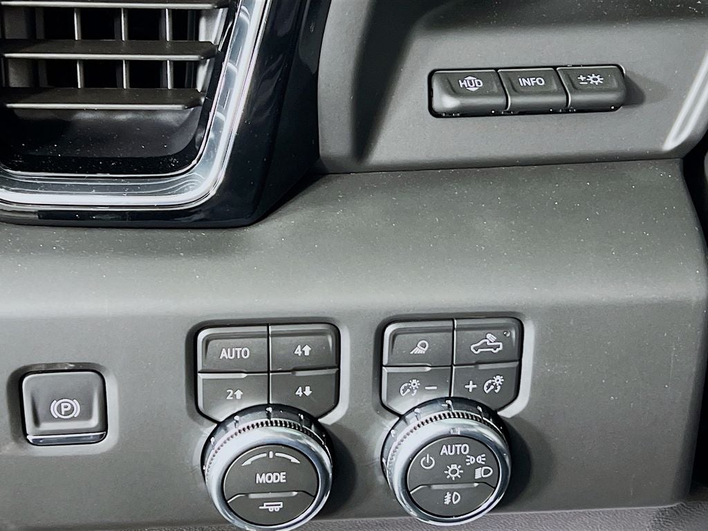 2026 GMC Sierra 3500HD Denali