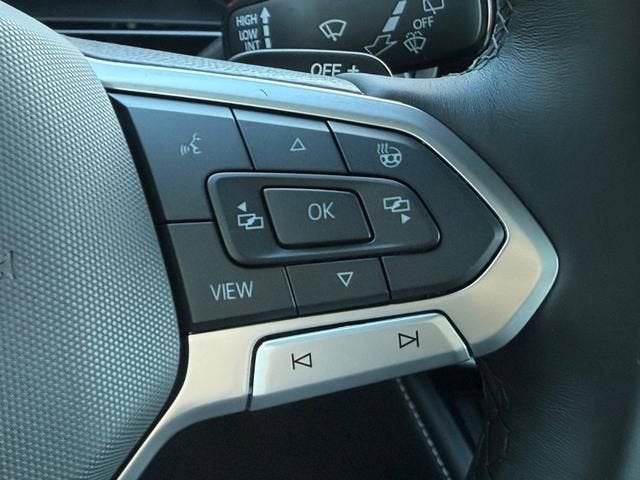 2026 Volkswagen Atlas Cross Sport 2.0T SEL R-Line Black