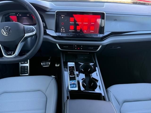 2026 Volkswagen Atlas Cross Sport 2.0T SEL R-Line Black