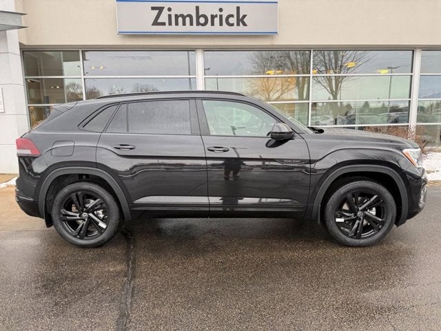 2026 Volkswagen Atlas Cross Sport 2.0T SEL R-Line Black