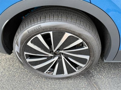 2025 Volkswagen ID.4 Pro