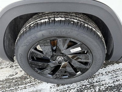 2026 Volkswagen Atlas Cross Sport 2.0T SE w/Technology