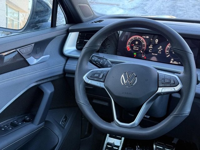 2026 Volkswagen Tiguan SE R-Line Black