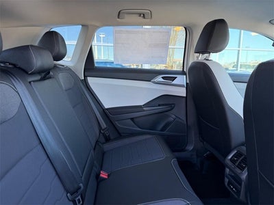 2026 Volkswagen Taos SE