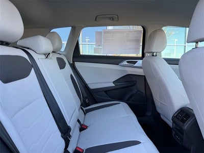 2026 Volkswagen Taos SE