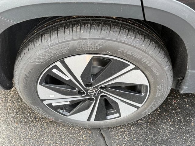 2026 Volkswagen Taos SE