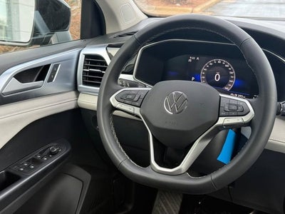 2026 Volkswagen Taos SE