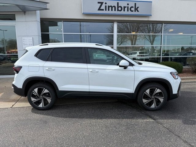 2026 Volkswagen Taos SE