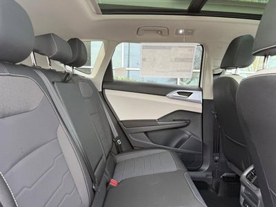 2026 Volkswagen Taos SE