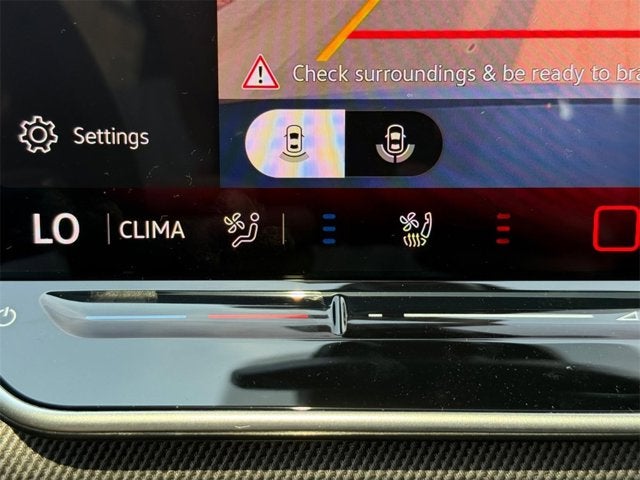 2025 Volkswagen Golf GTI SE