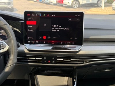 2025 Volkswagen Golf GTI SE