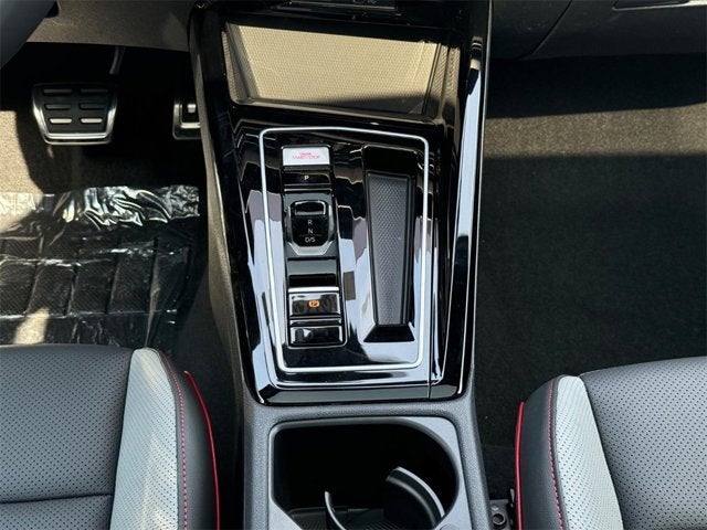 2025 Volkswagen Golf GTI SE