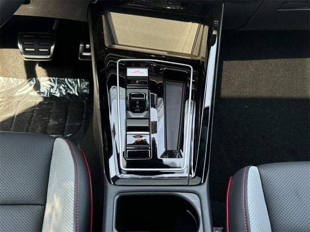 2025 Volkswagen Golf GTI SE