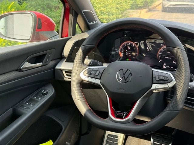 2025 Volkswagen Golf GTI SE