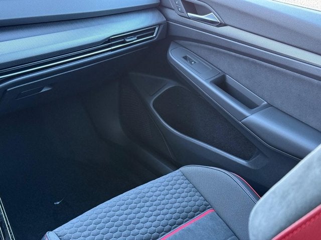 2026 Volkswagen Golf GTI SE