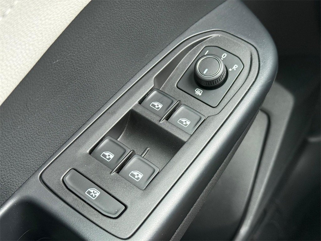 2025 Volkswagen Taos 1.5T SEL