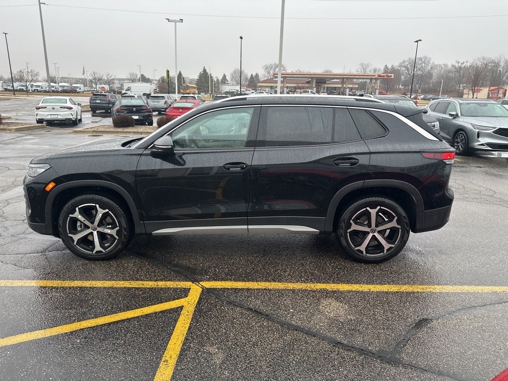 2025 Volkswagen Tiguan 2.0T SE