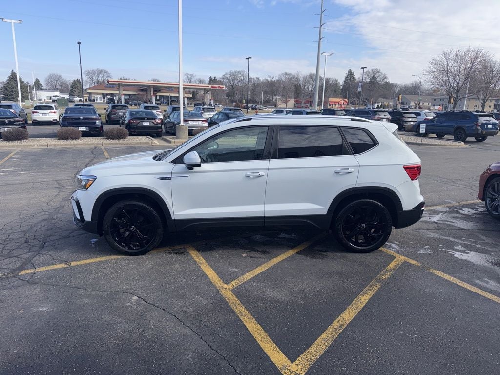 2023 Volkswagen Taos 1.5T SE