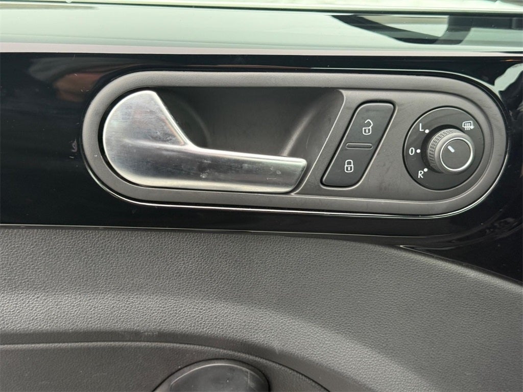 2019 Volkswagen Beetle Convertible 2.0T Final Edition SE