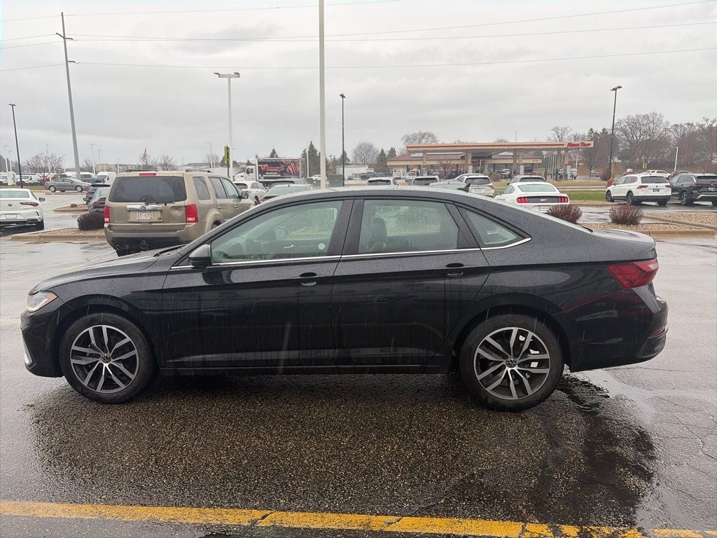 2025 Volkswagen Jetta 1.5T SE