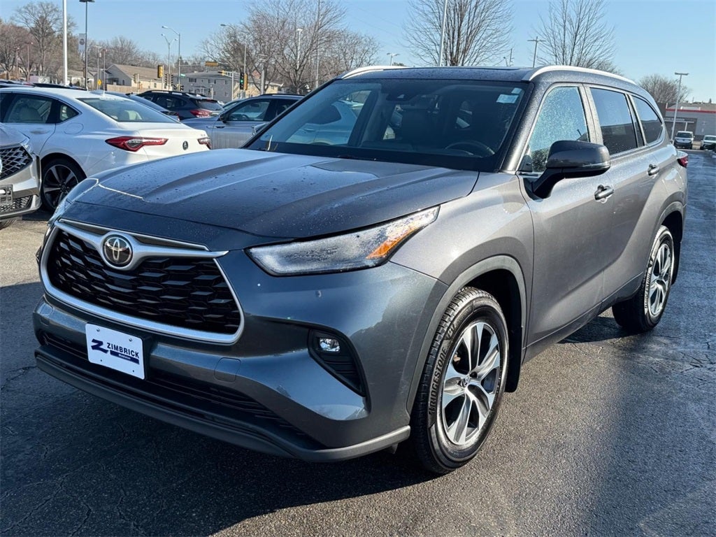 2023 Toyota Highlander XLE