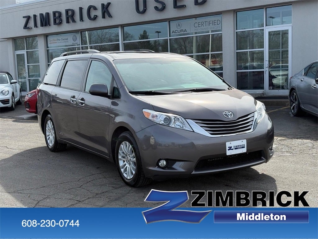 2016 Toyota Sienna L 7 Passenger