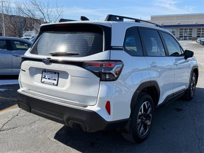 2025 Subaru Forester Base