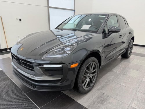 2025 Porsche Macan Base