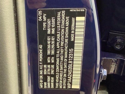 2025 Porsche Macan Base