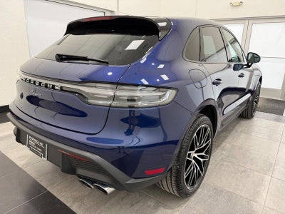 2025 Porsche Macan Base