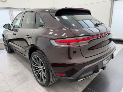 2025 Porsche Macan Base