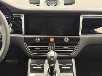 2026 Porsche Macan T