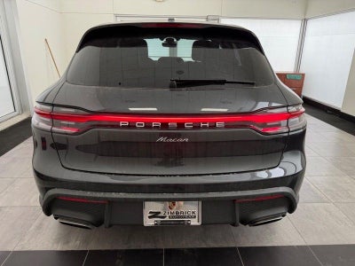 2026 Porsche Macan Base