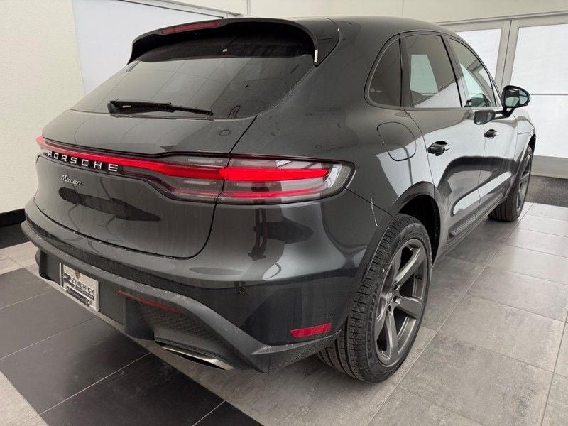 2026 Porsche Macan Base