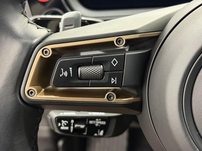 2025 Porsche Cayenne Base