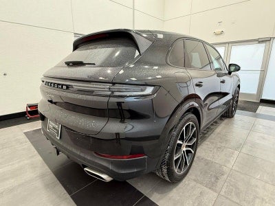 2025 Porsche Cayenne Base