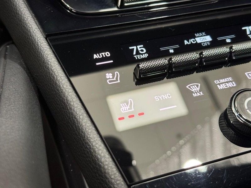 2024 Porsche Cayenne Base