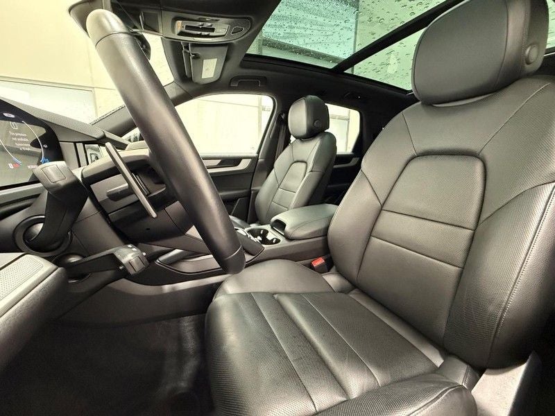 2024 Porsche Cayenne Base