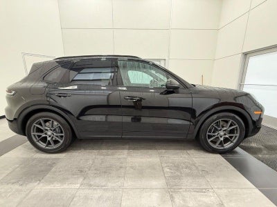 2024 Porsche Cayenne Base