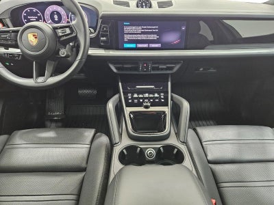 2025 Porsche Cayenne Base