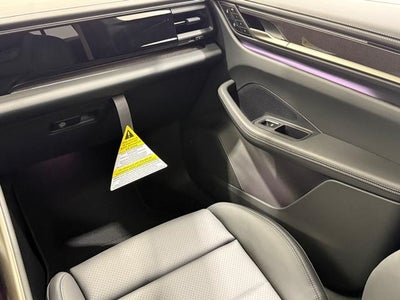 2025 Porsche Macan Electric Turbo