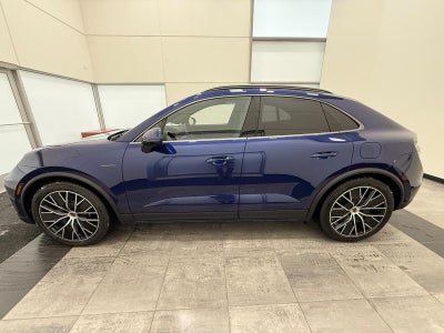2025 Porsche Macan Electric Turbo