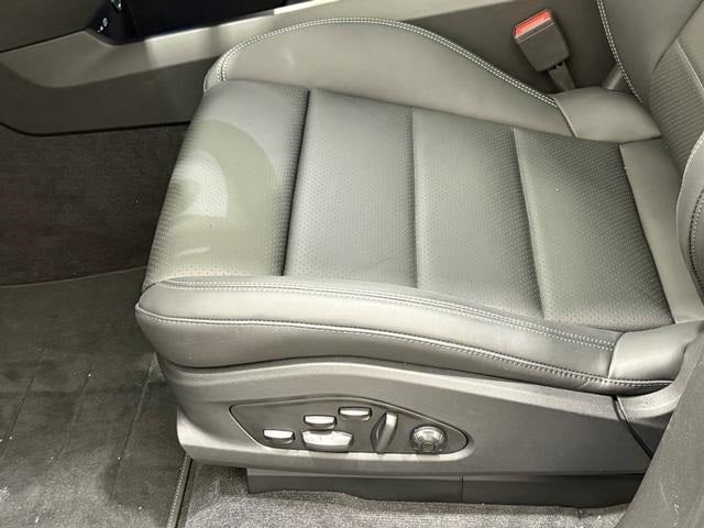 2025 Porsche Macan Electric Turbo