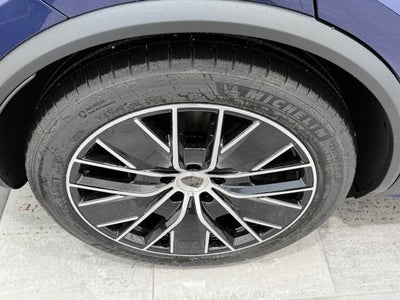 2025 Porsche Macan Electric Turbo