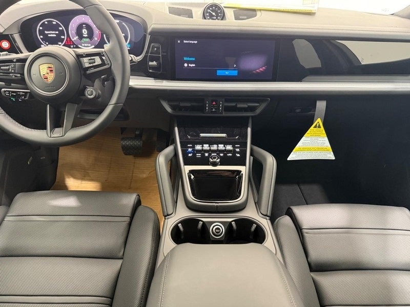 2025 Porsche Cayenne E-Hybrid Base